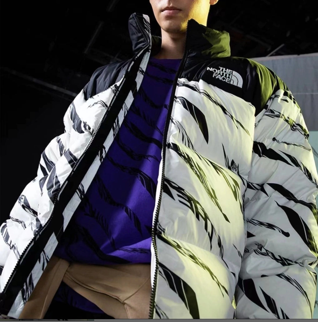 Campera TNF Nuptse REVERSIBLE SHERPA (importada)